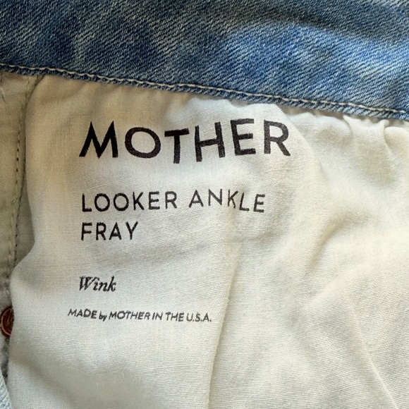 Mother Looker Ankle Fray in Wink (Size 26) - Picture 8 of 9